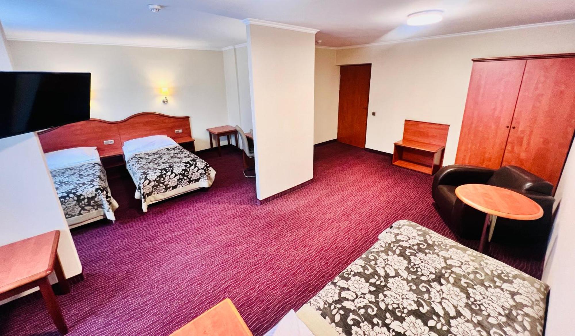 Hotel Krakus — Photos 1